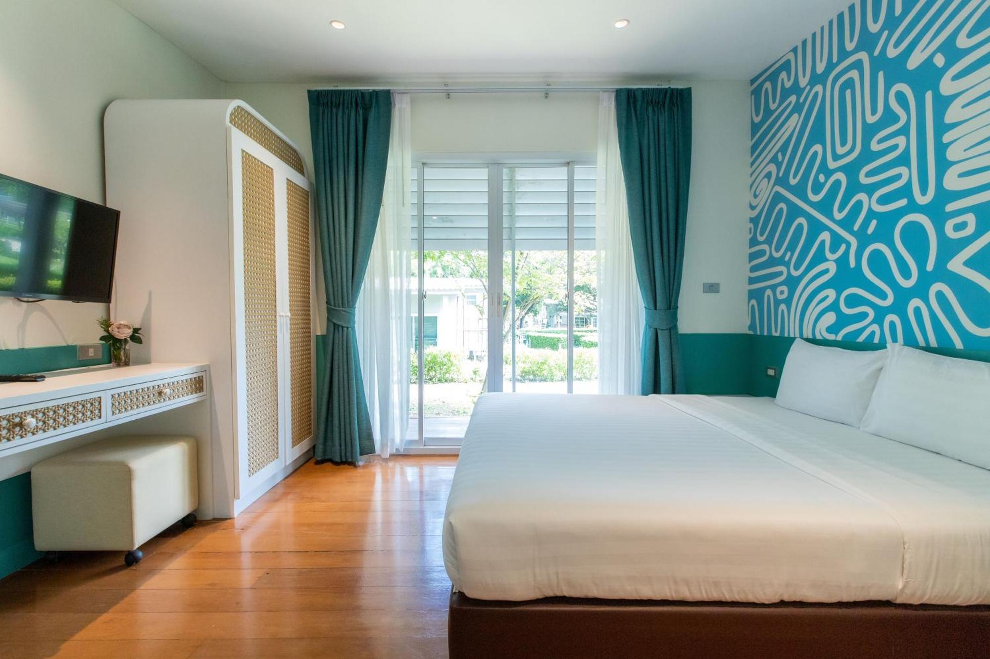 Bangsaen Heritage Hotel - SHA Certified Kamer foto