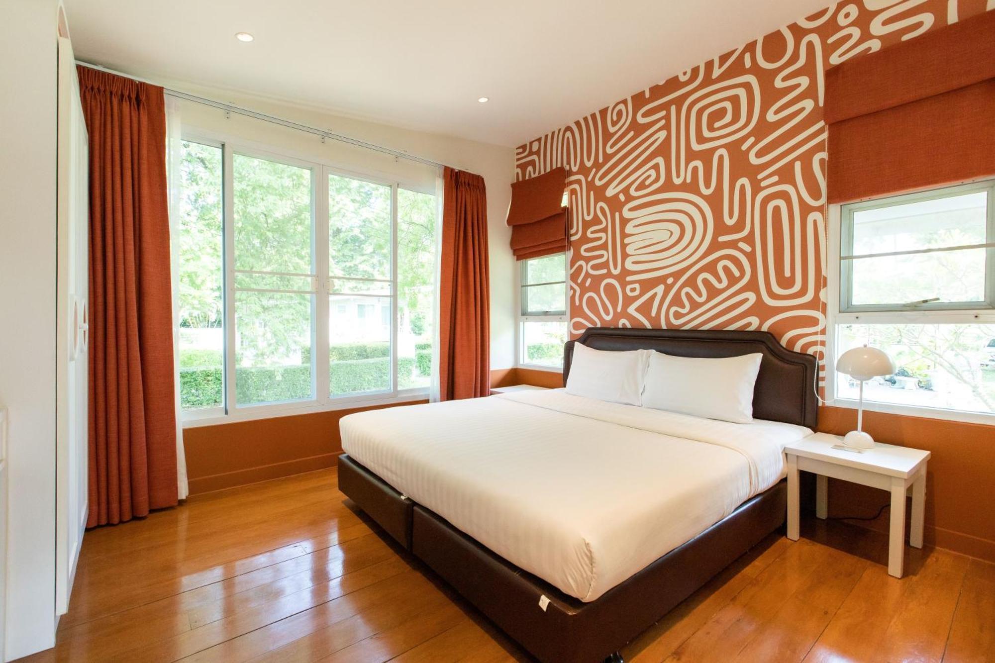 Bangsaen Heritage Hotel - SHA Certified Kamer foto