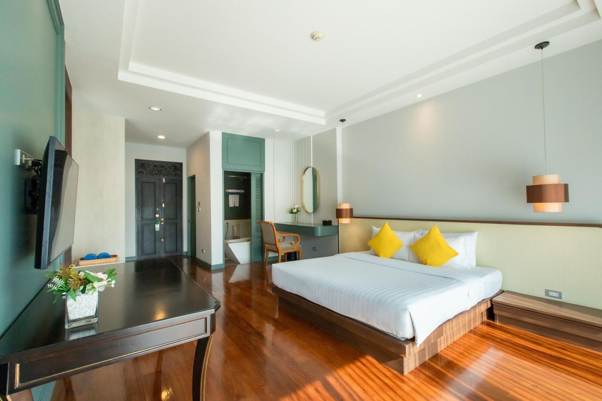 Bangsaen Heritage Hotel - SHA Certified Kamer foto