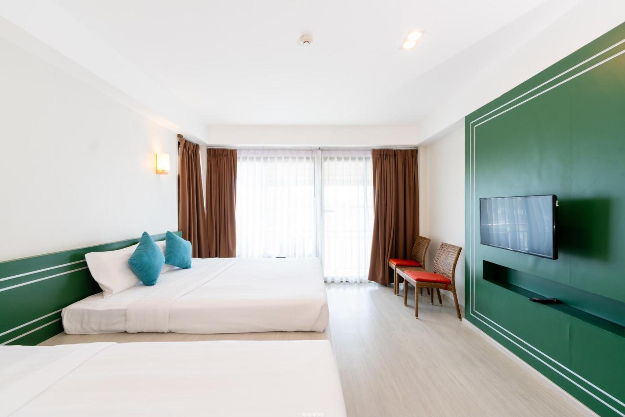 Bangsaen Heritage Hotel - SHA Certified Kamer foto