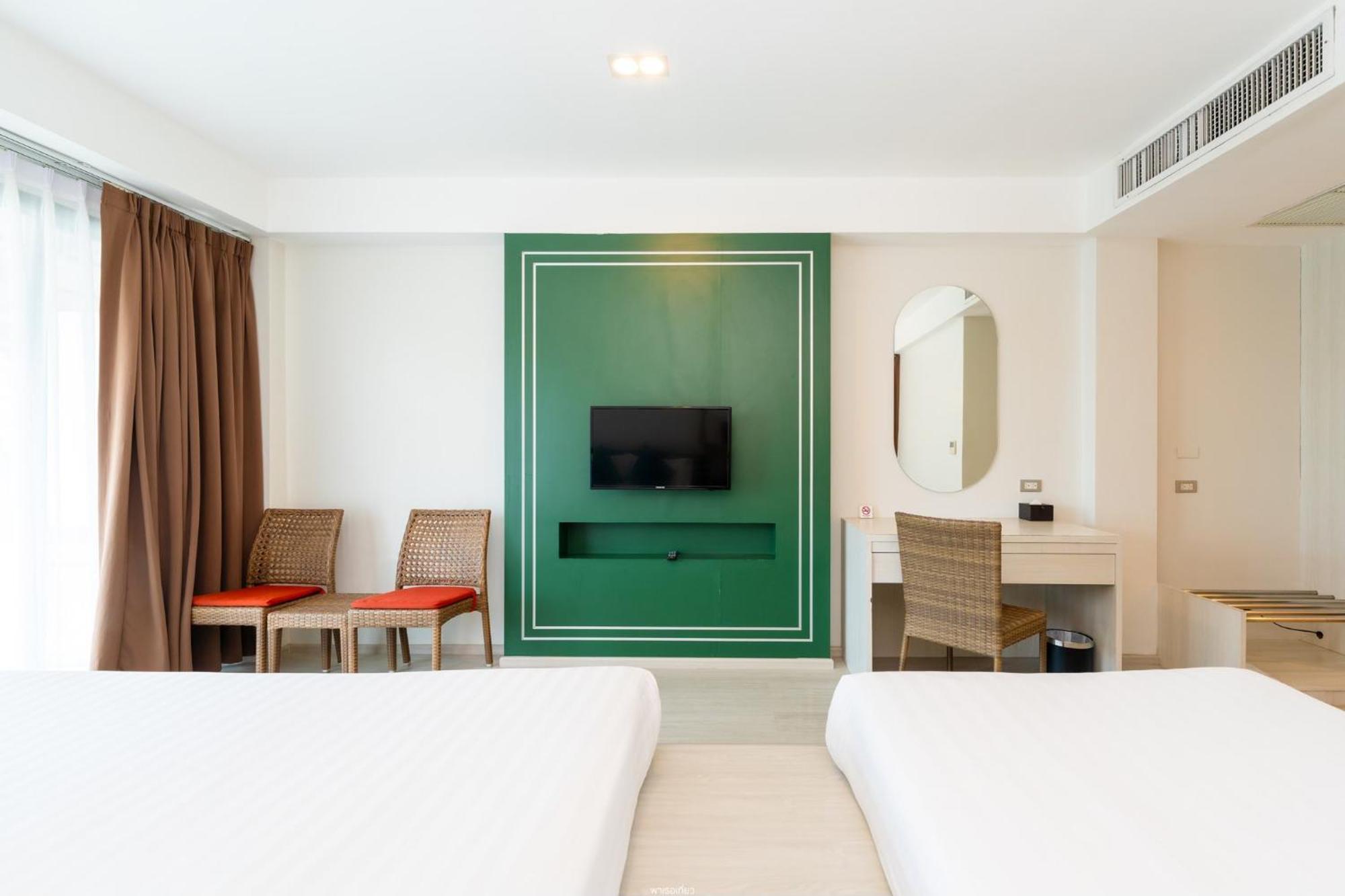 Bangsaen Heritage Hotel - SHA Certified Kamer foto